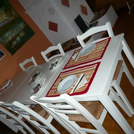 Haus Luca Seeblick Guest house Portschach am Woerthersee