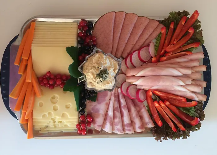 Haus Luca Seeblick Guest house Portschach am Woerthersee